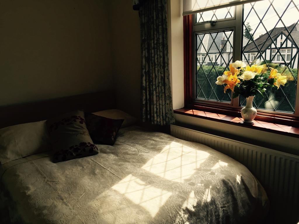 Edgware B&B Barnet Zewnętrze zdjęcie